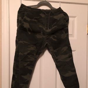 Hollister jogger pants xs no defects never worn but washed